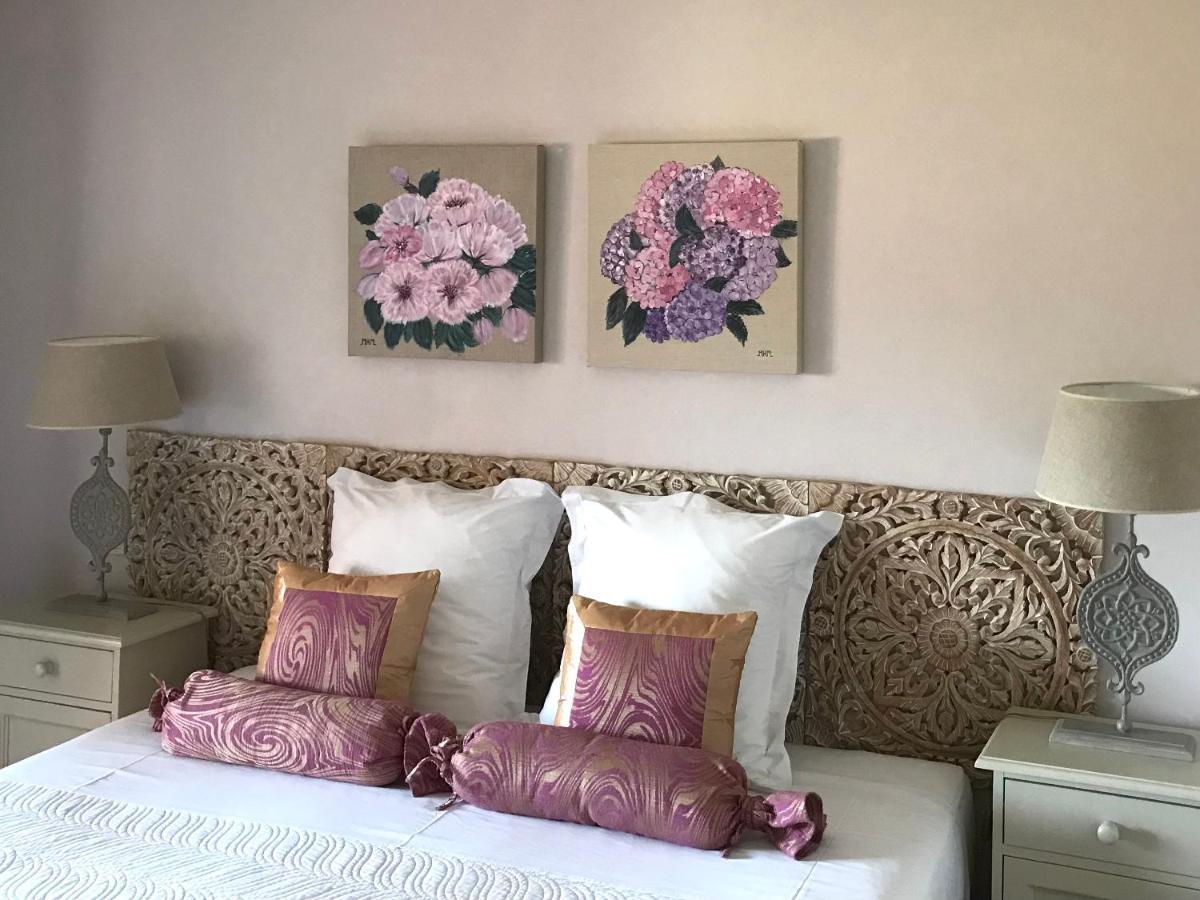 Chambres D'Hotes Les Noisetiers 디뉴레뱅 외부 사진